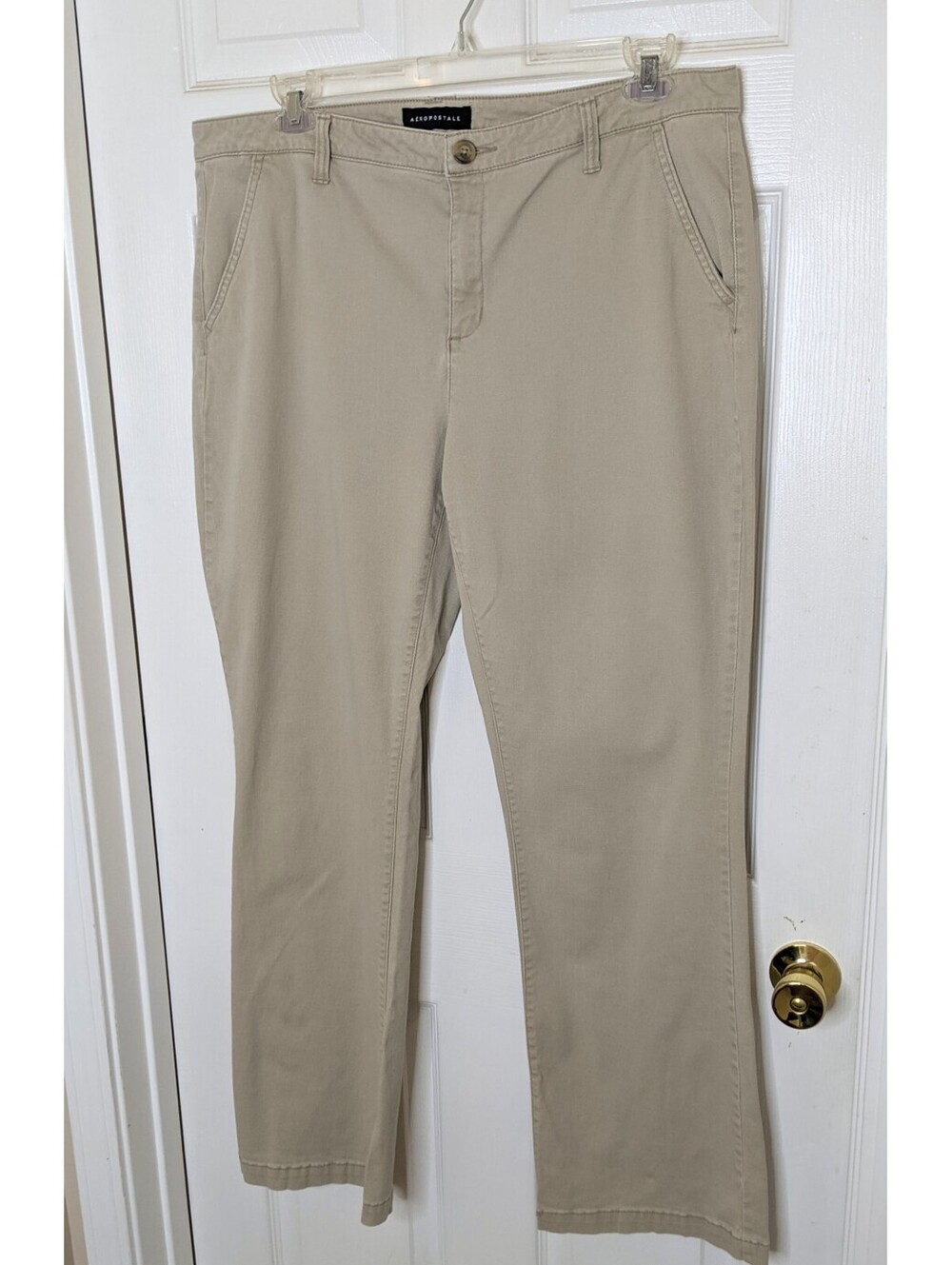 Aeropostale Womens Classic Beige Khakis Chinos Pants Stretch Straight 18 Long